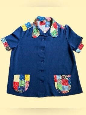 Vintage 1970’s Patchwork Button Down Smock Shirt, Beagle Collar & Cute Pockets 🌻